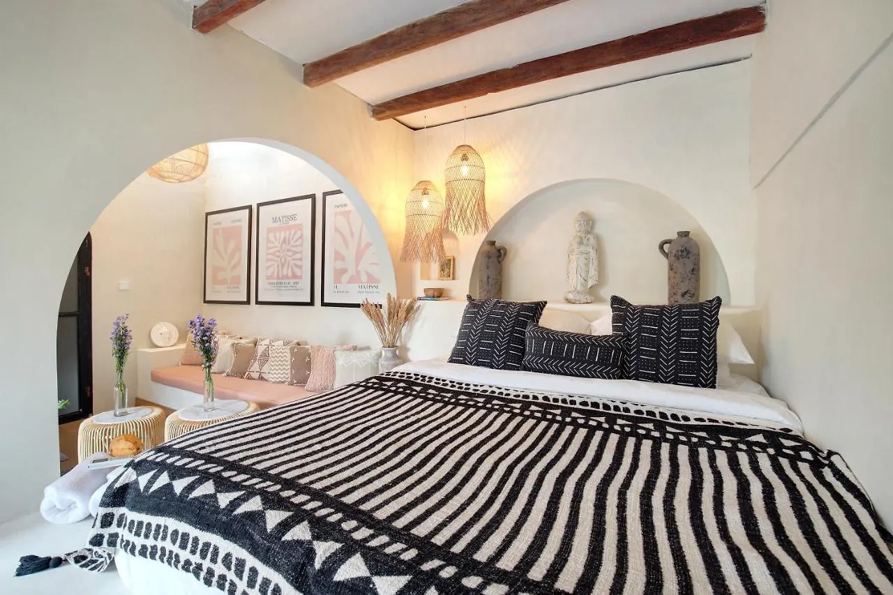 Seminyak Beach Bungalow Studio Villa 1 With Private Pool Sbb1